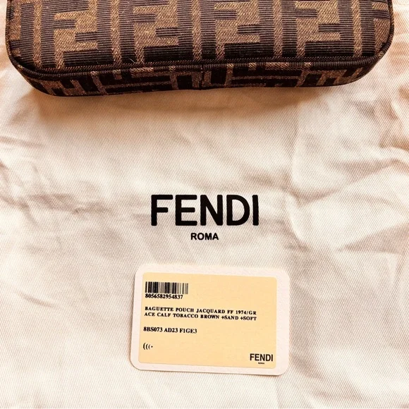 Fendi Brown jacquard FF fabric clutch with chain - Picture 4 of 9